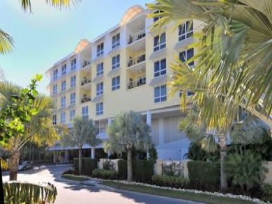 PURE  Luxury Vacation Rentals- 2 bedroom 2 Bath At Beach